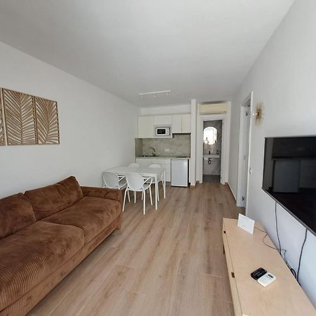Homeforguest Apartamento Alisios 1 Con Piscina En Corralejo Bagian luar foto