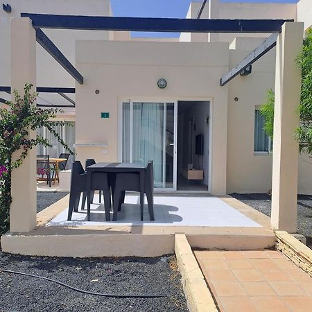 Homeforguest Apartamento Alisios 1 Con Piscina En Corralejo Bagian luar foto