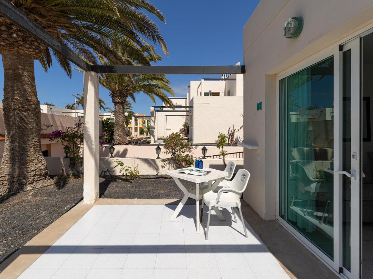 Homeforguest Apartamento Alisios 1 Con Piscina En Corralejo Bagian luar foto